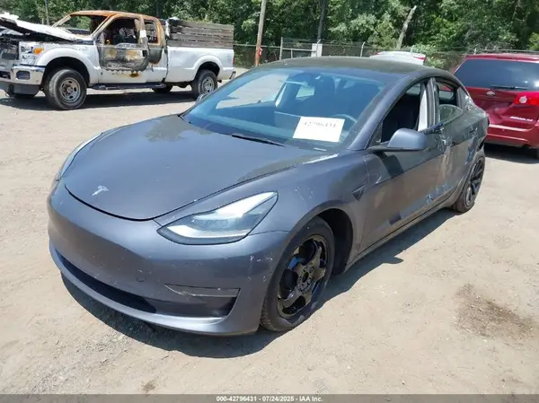 5YJ3E1EB8NF184207 2022 TESLA MODEL 3 - Image 2
