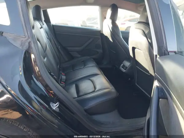 5YJ3E1EB8NF185020 2022 TESLA MODEL 3 - Image 8