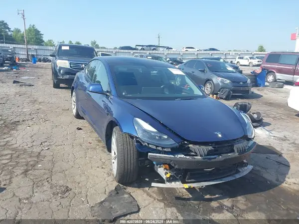 5YJ3E1EB8NF187060 2022 TESLA MODEL 3 - Image 1