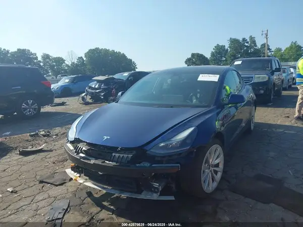 5YJ3E1EB8NF187060 2022 TESLA MODEL 3 - Image 2