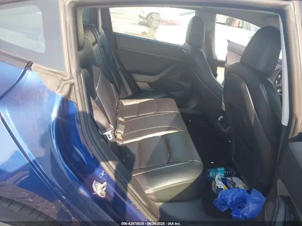 5YJ3E1EB8NF187060 2022 TESLA MODEL 3 - Image 8