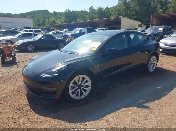 5YJ3E1EB8NF189813 2022 TESLA MODEL 3 - Image 2