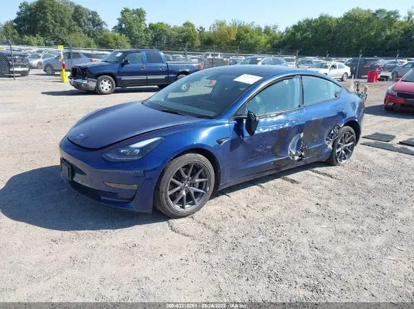 5YJ3E1EB8NF190928 2022 TESLA MODEL 3 - Image 2