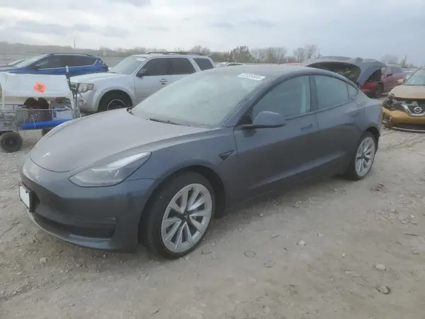 5YJ3E1EB8NF192601 2022 TESLA MODEL 3 - Image 1