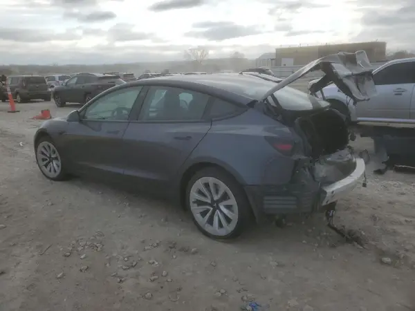 5YJ3E1EB8NF192601 2022 TESLA MODEL 3 - Image 2