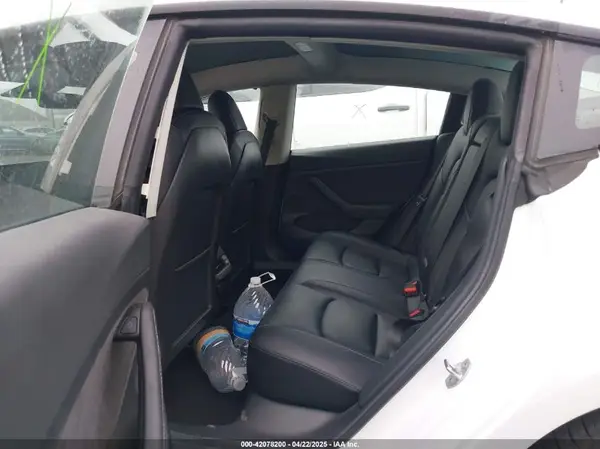 5YJ3E1EB8NF195708 2022 TESLA MODEL 3 - Image 8