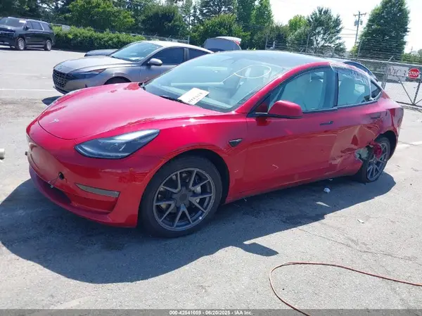 5YJ3E1EB8NF199712 2022 TESLA MODEL 3 - Image 2