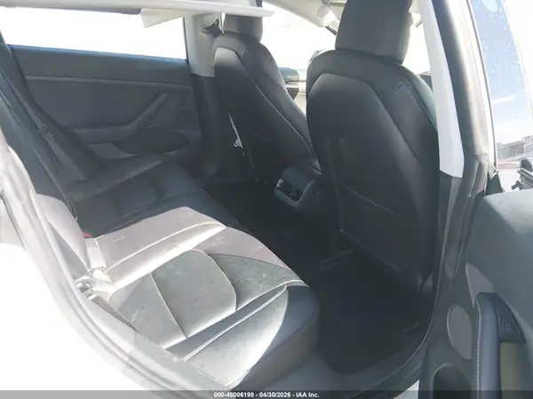 5YJ3E1EB8NF202138 2022 TESLA MODEL 3 - Image 8