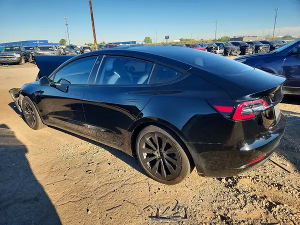 5YJ3E1EB8NF203063 2022 TESLA MODEL 3 - Image 2