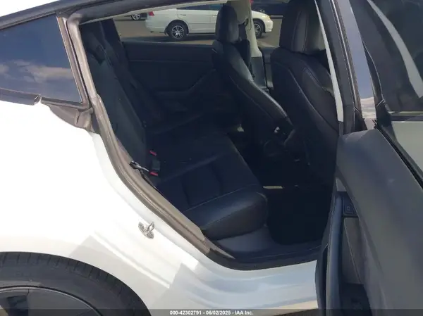 5YJ3E1EB8NF232479 2022 TESLA MODEL 3 - Image 8