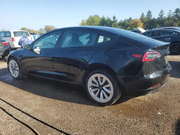 5YJ3E1EB8NF233535 2022 TESLA MODEL 3 - Image 2