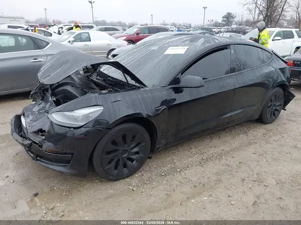 5YJ3E1EB8NF233647 2022 TESLA MODEL 3 - Image 2
