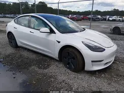 5YJ3E1EB8NF233860 2022 TESLA MODEL 3