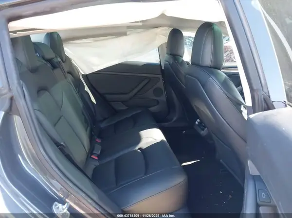 5YJ3E1EB8NF237276 2022 TESLA MODEL 3 - Image 8