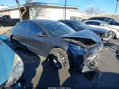 5YJ3E1EB8NF240551 2022 TESLA MODEL 3