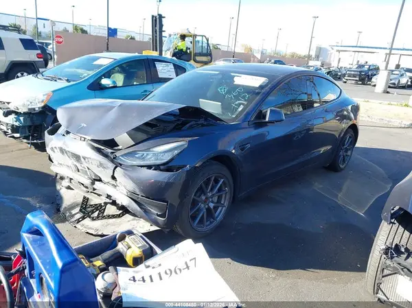 5YJ3E1EB8NF240551 2022 TESLA MODEL 3 - Image 2