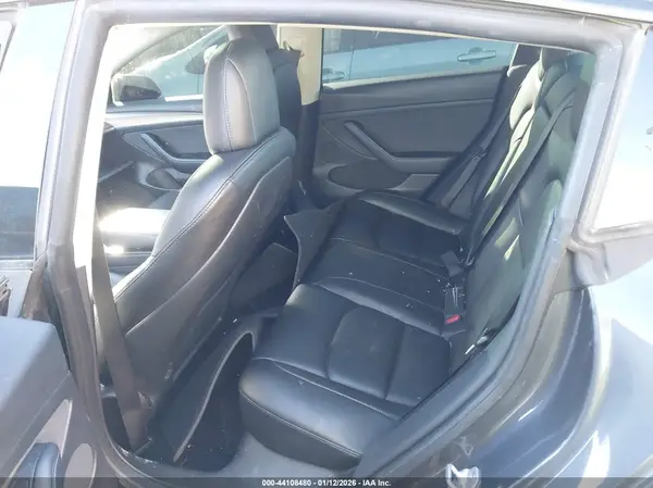 5YJ3E1EB8NF240551 2022 TESLA MODEL 3 - Image 8