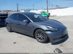 5YJ3E1EB8NF241540 2022 TESLA MODEL 3