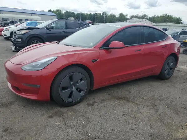 5YJ3E1EB8NF243126 2022 TESLA MODEL 3 - Image 1