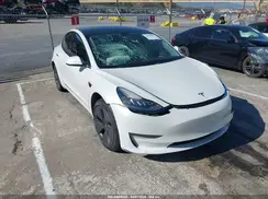 5YJ3E1EB8NF245944 2022 TESLA MODEL 3