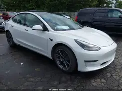 5YJ3E1EB8NF247631 2022 TESLA MODEL 3