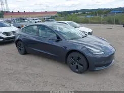 5YJ3E1EB8NF260458 2022 TESLA MODEL 3