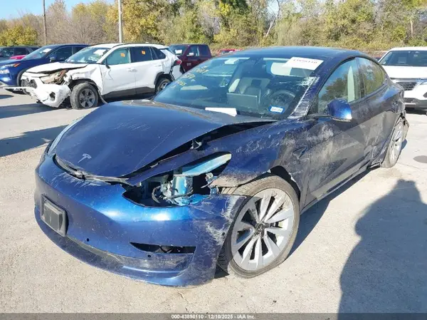 5YJ3E1EB8NF262534 2022 TESLA MODEL 3 - Image 2