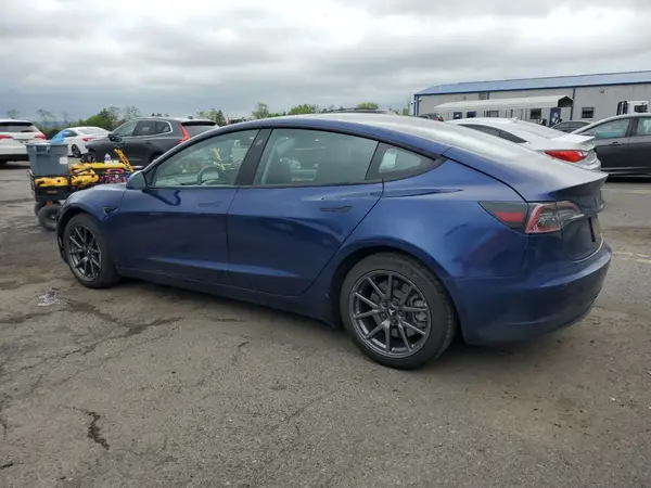 5YJ3E1EB8NF268219 2022 TESLA MODEL 3 - Image 2