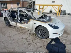 5YJ3E1EB8NF272223 2022 TESLA MODEL 3