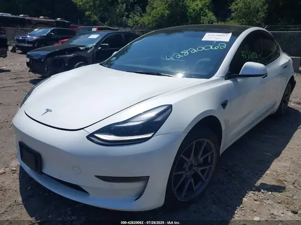 5YJ3E1EB8NF277387 2022 TESLA MODEL 3 - Image 2