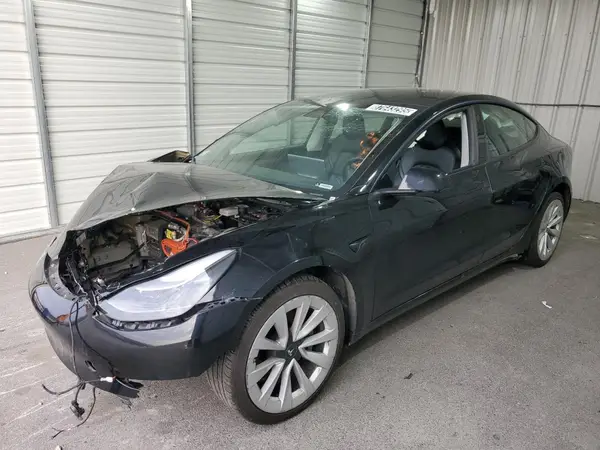 5YJ3E1EB8NF289359 2022 TESLA MODEL 3 - Image 1