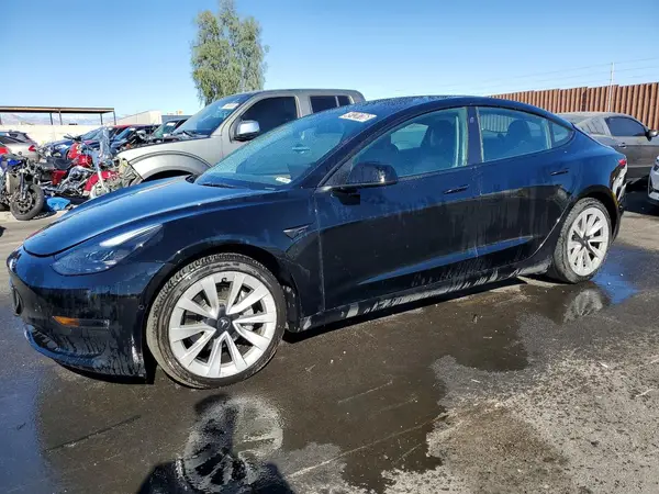 5YJ3E1EB8NF304880 2022 TESLA MODEL 3 - Image 1