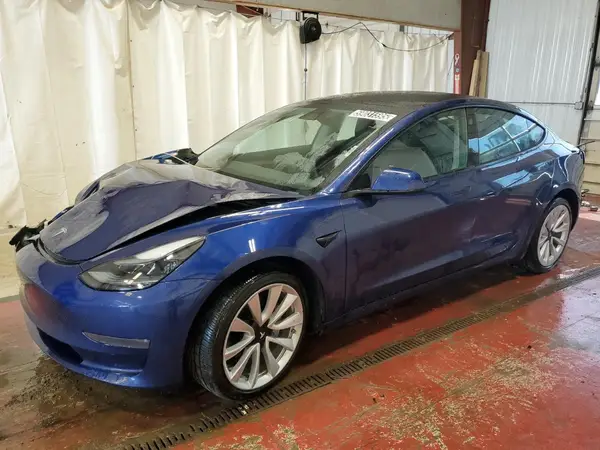 5YJ3E1EB8NF305110 2022 TESLA MODEL 3 - Image 1