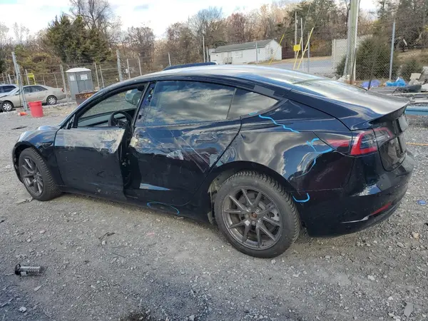 5YJ3E1EB8NF305804 2022 TESLA MODEL 3 - Image 2