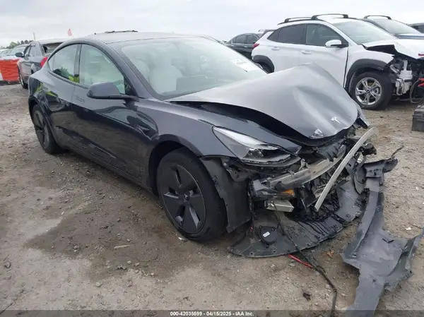 5YJ3E1EB8NF315359 2022 TESLA MODEL 3 - Image 1