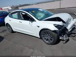 5YJ3E1EB8NF318584 2022 TESLA MODEL 3