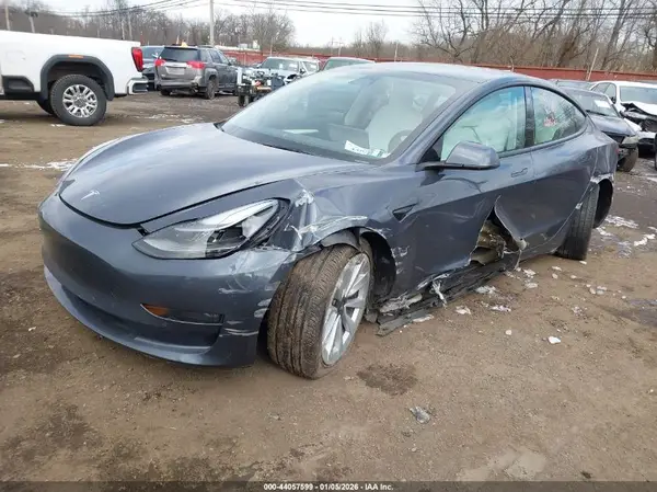 5YJ3E1EB8NF323171 2022 TESLA MODEL 3 - Image 2