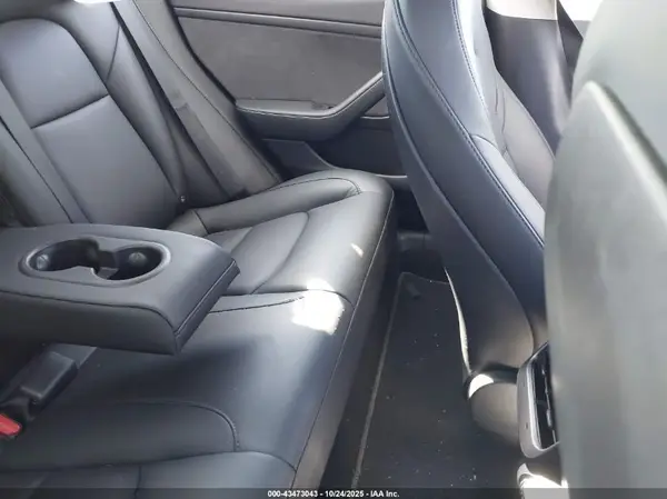 5YJ3E1EB8NF333635 2022 TESLA MODEL 3 - Image 8