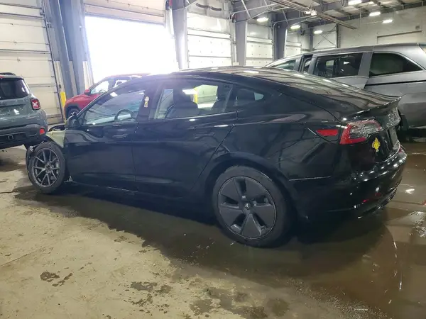 5YJ3E1EB8NF348748 2022 TESLA MODEL 3 - Image 2