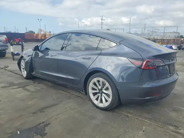5YJ3E1EB8NF354985 2022 TESLA MODEL 3 - Image 2