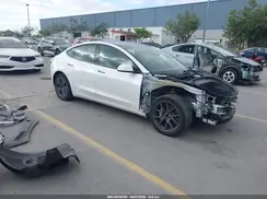 5YJ3E1EB8NF361757 2022 TESLA MODEL 3