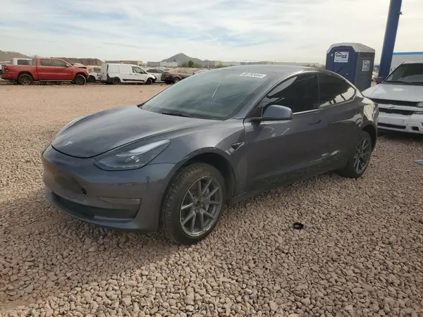 5YJ3E1EB8NF361791 2022 TESLA MODEL 3 - Image 1