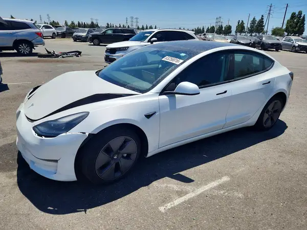 5YJ3E1EB8NF362231 2022 TESLA MODEL 3 - Image 1
