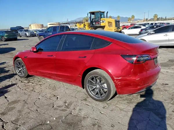 5YJ3E1EB8NF366005 2022 TESLA MODEL 3 - Image 2