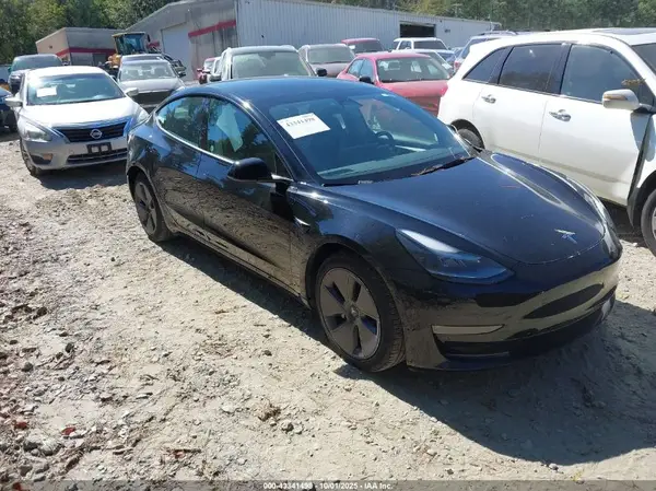 5YJ3E1EB8PF388590 2023 TESLA MODEL 3 - Image 1