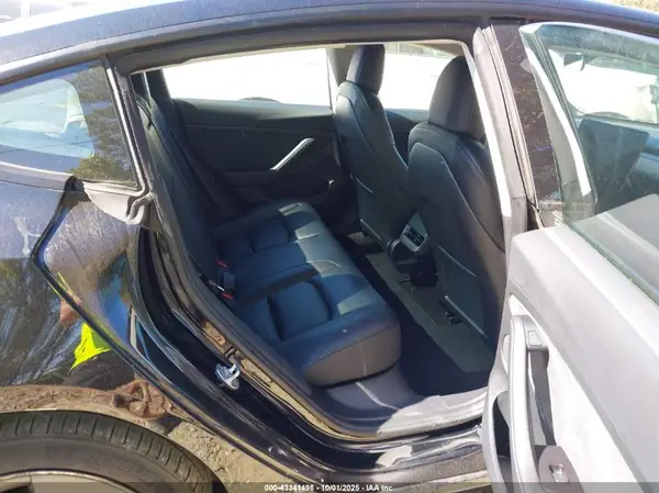 5YJ3E1EB8PF388590 2023 TESLA MODEL 3 - Image 8