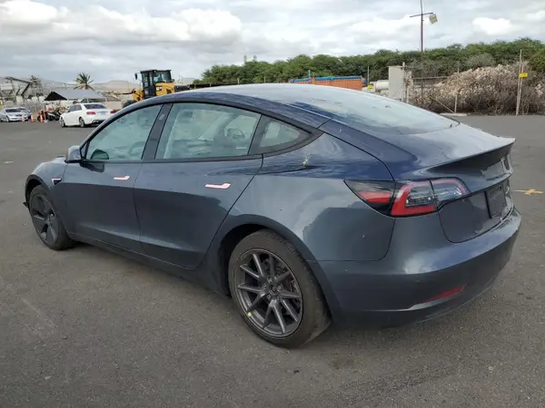 5YJ3E1EB8PF391361 2023 TESLA MODEL 3 - Image 2