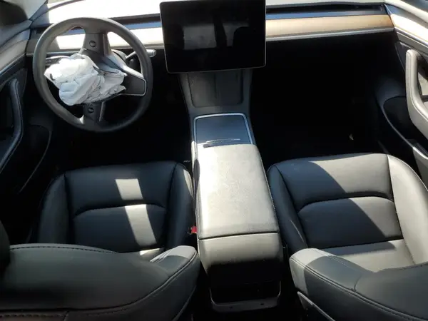 5YJ3E1EB8PF392221 2023 TESLA MODEL 3 - Image 8