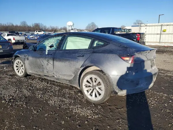 5YJ3E1EB8PF392333 2023 TESLA MODEL 3 - Image 2