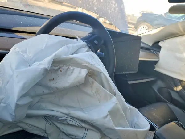 5YJ3E1EB8PF392333 2023 TESLA MODEL 3 - Image 8